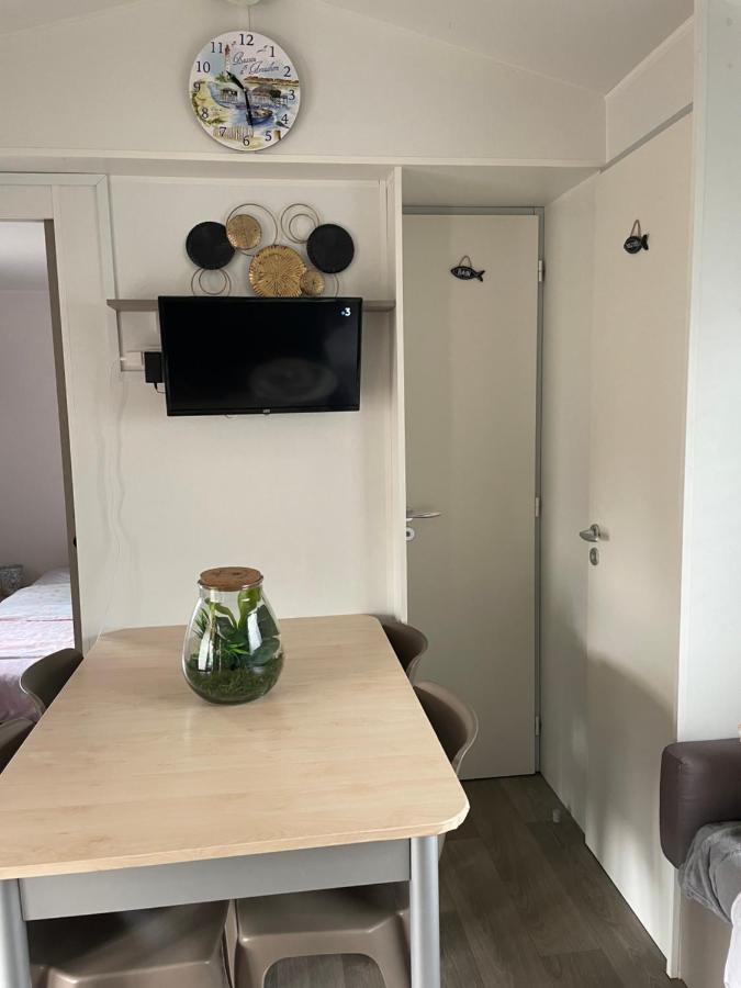 Mobil-Home 4/6 Personnes Dans Un Camping 4 Etoiles เลเฌอ-แกป-เฟร์เร ภายนอก รูปภาพ